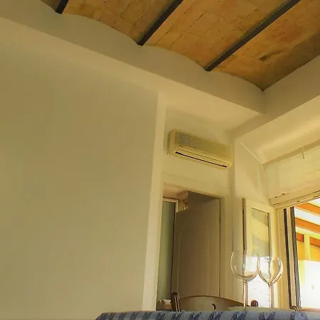 Alloggio In Apartamento *